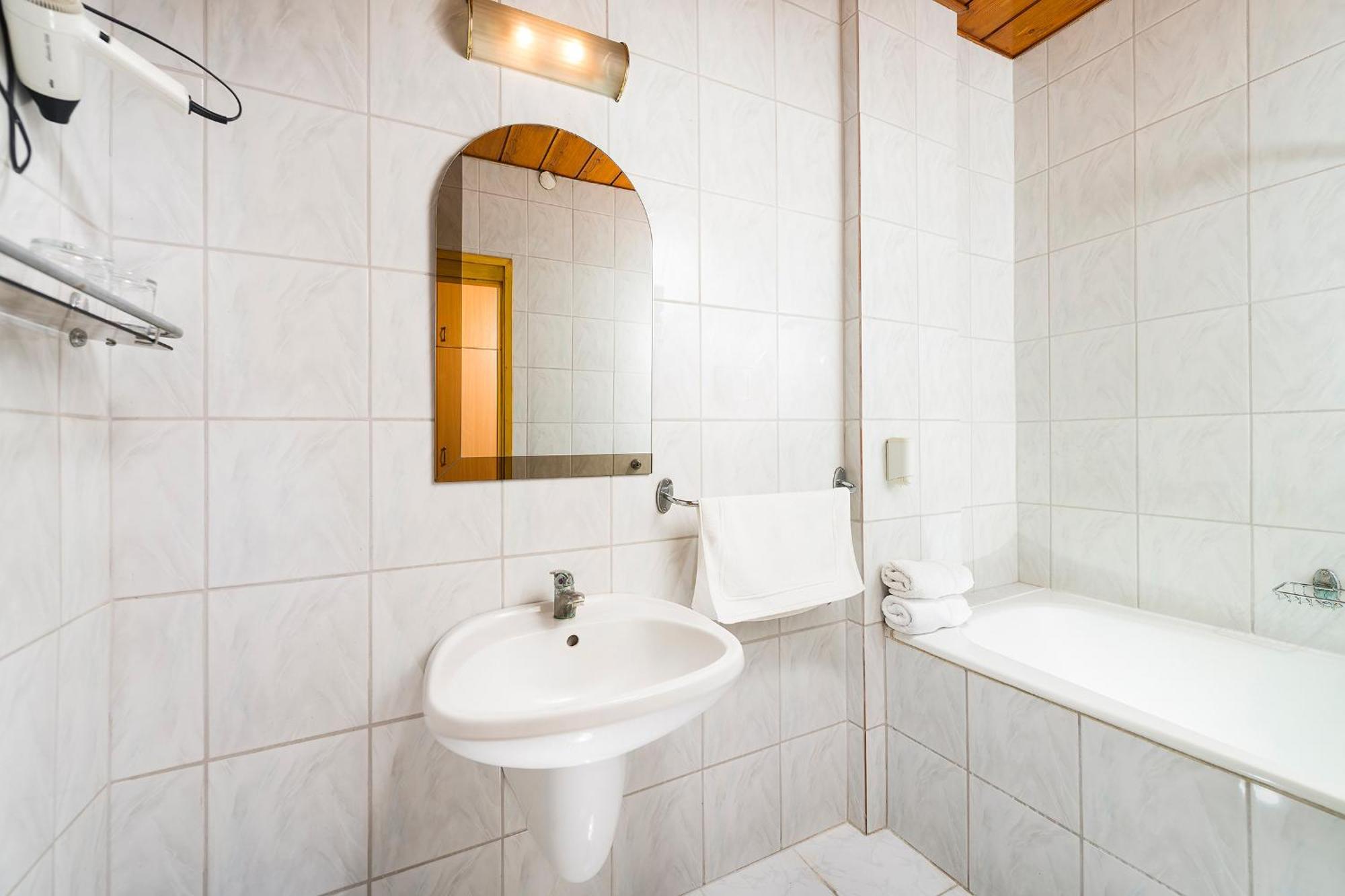Ozoon Hotel Nyíregyháza エクステリア 写真