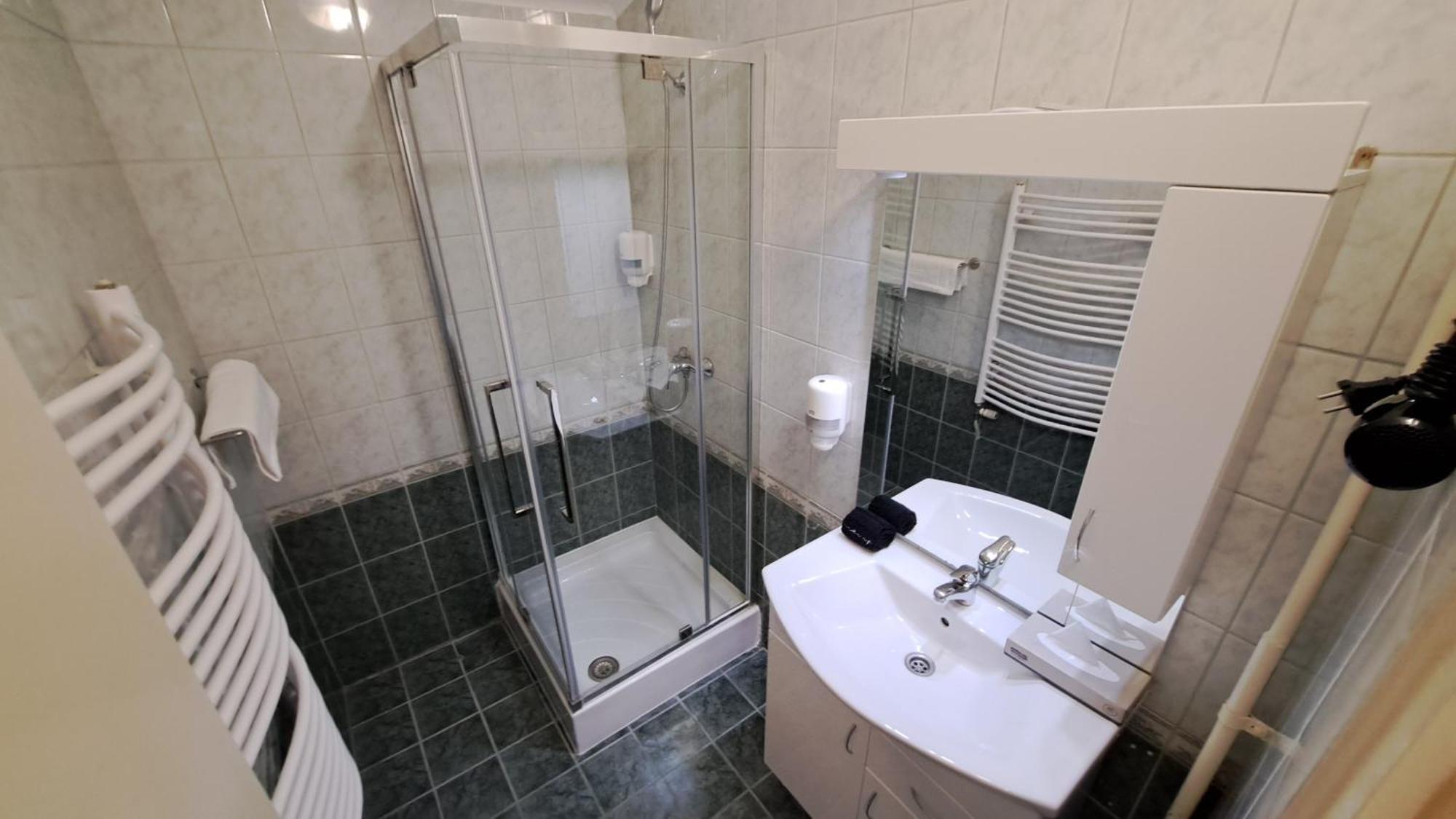 Ozoon Hotel Nyíregyháza エクステリア 写真